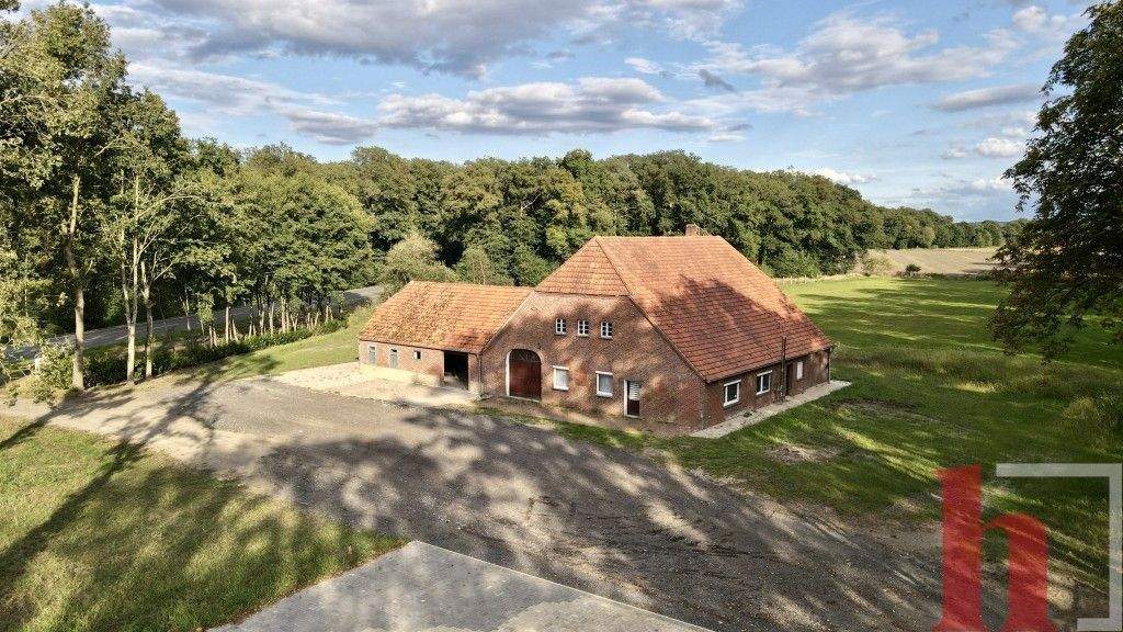 Thumbnail-Ländliches Anwesen mit großem Grundstück in Holdorf