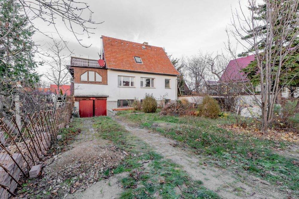 Thumbnail-Großes renovierungsbedürftiges Einfamilienhaus sucht seine neuen Eigentümer!