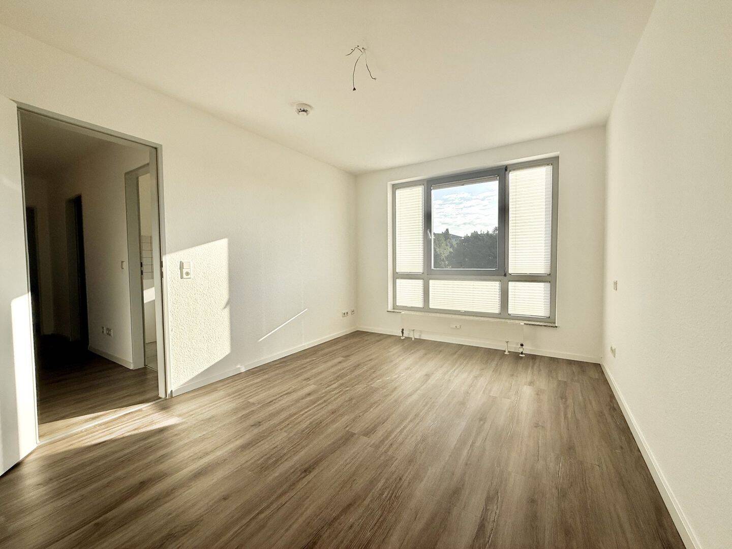 Thumbnail-Tönisvorst: Attraktive 2-Zimmer-Wohnung mit Balkon und modernem Badezimmer