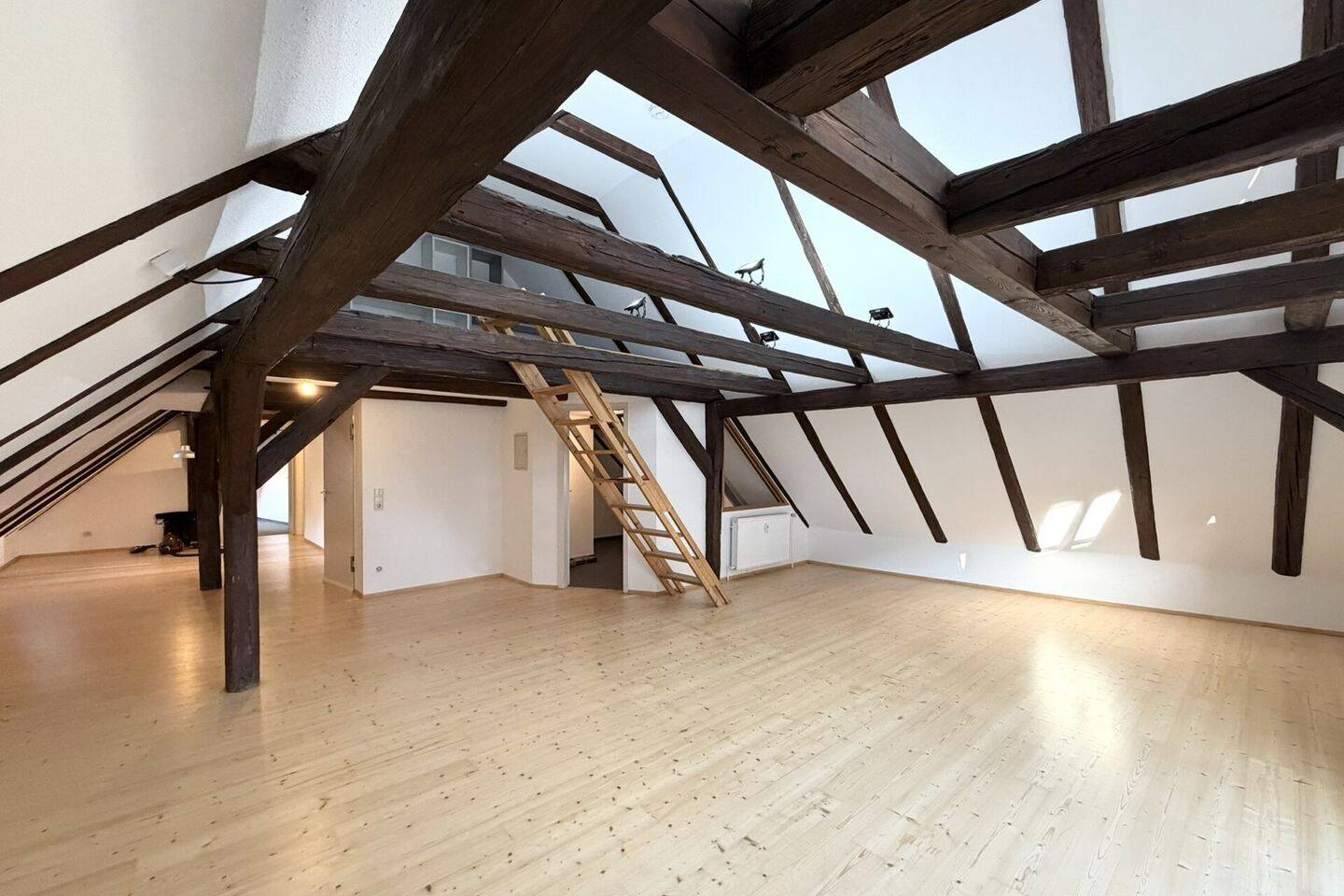 Thumbnail-Wohnen direkt am Marktplatz: Geräumige 3,5-Zimmer-Wohnung
