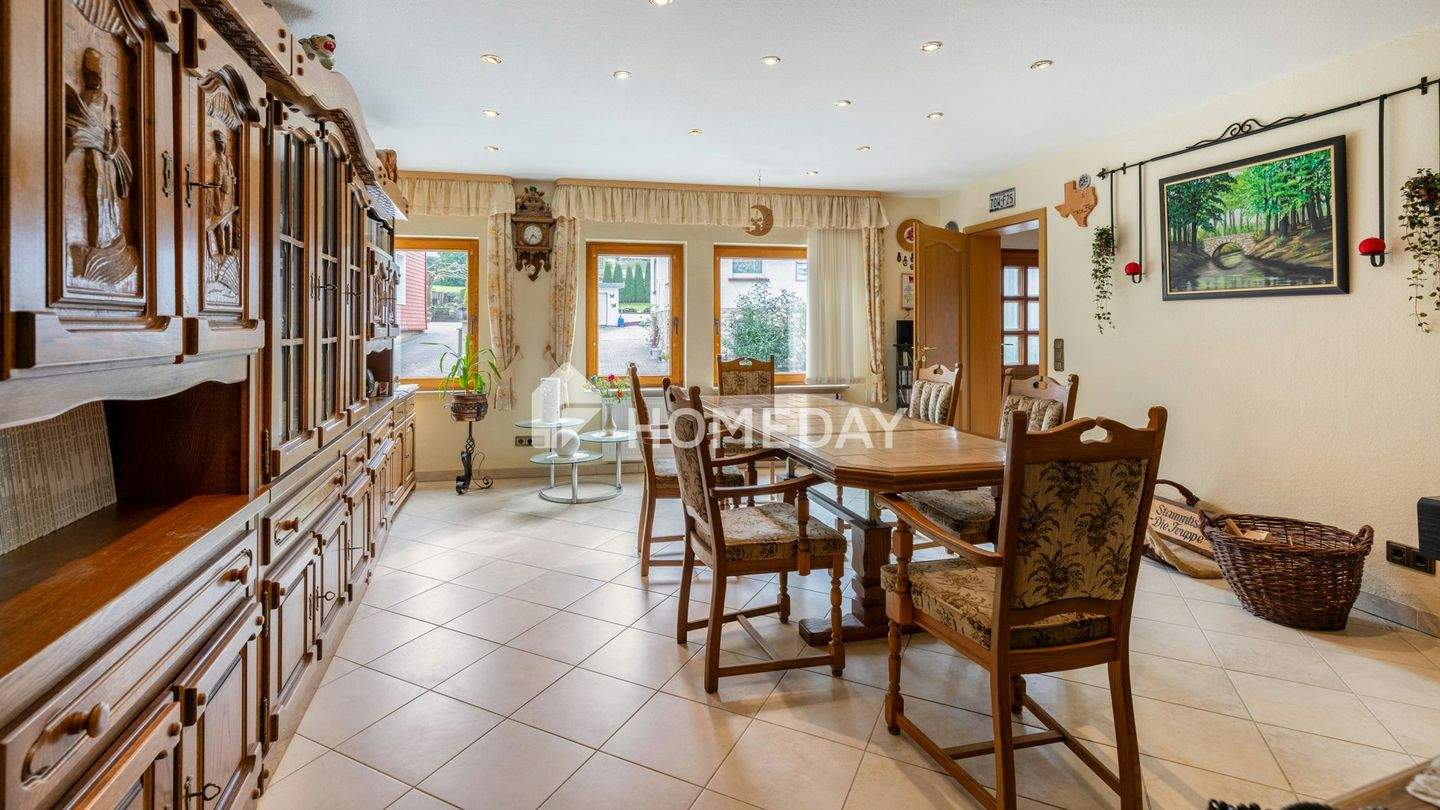 Thumbnail-2 Häuser: viel Potenzial, Scheune & großes Grundstück - ideal für Mehrgenerationenwohnen & Anleger