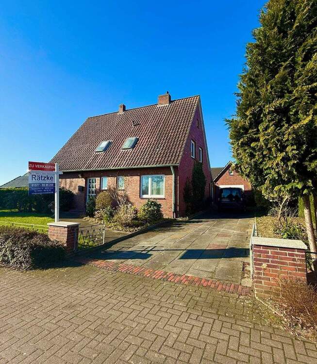 Thumbnail-Einfamilienhaus mit Einliegerwohnung in Varel Obenstrohe