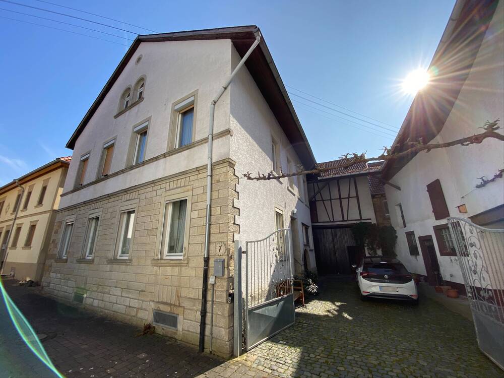 Ansicht mit Front Hof