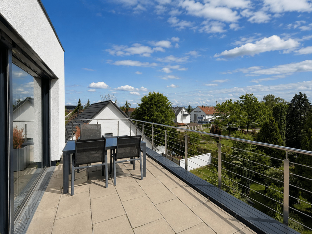 Thumbnail-Stilvolle 4-Zi-Wohnung in Bernhausen mit Südbalkon, EBK und Tiefgaragenstellplatz