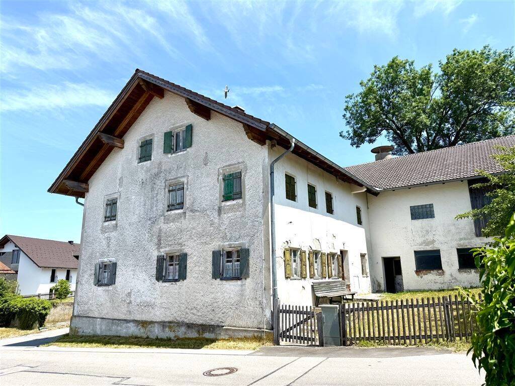 Thumbnail-Ehem. landwirtsch. Anwesen mit Nebengebäuden zur vielseitigen Nutzung - stark sanierungsbedürftig!