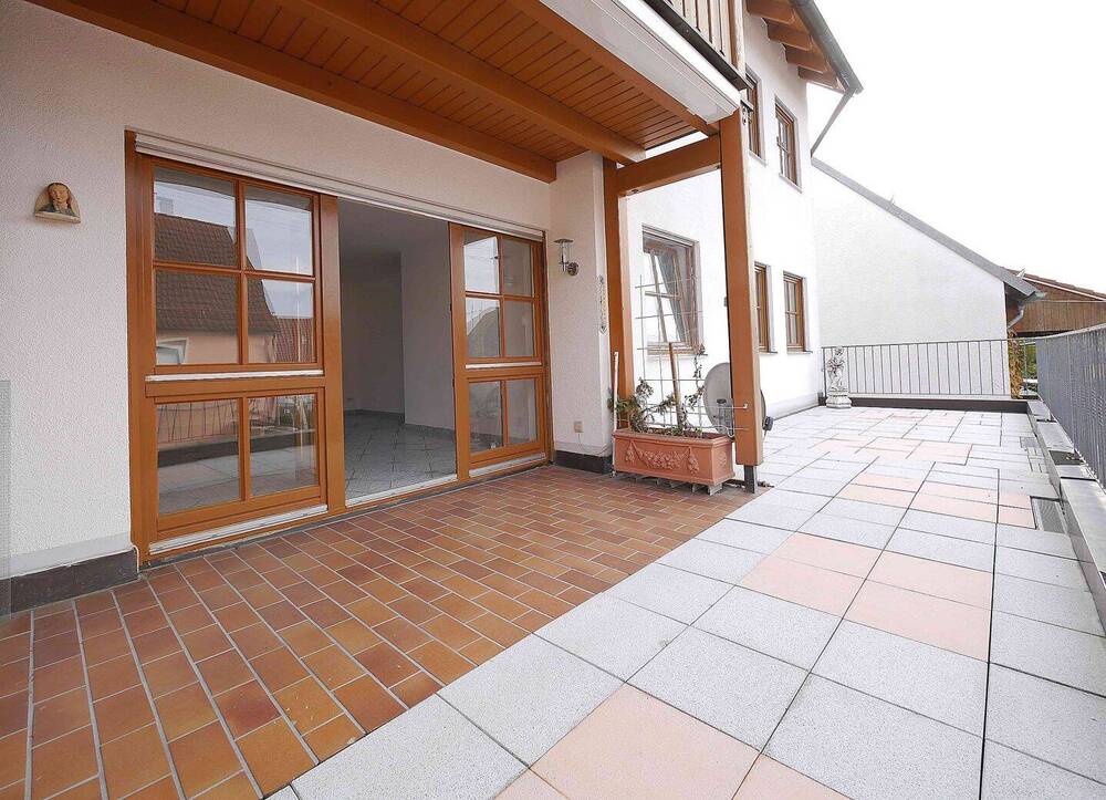 Thumbnail-Sonnig und ruhig gelegene 2-ZKB-Wohnung zentral in Mering mit Garage und XXL-Terrasse