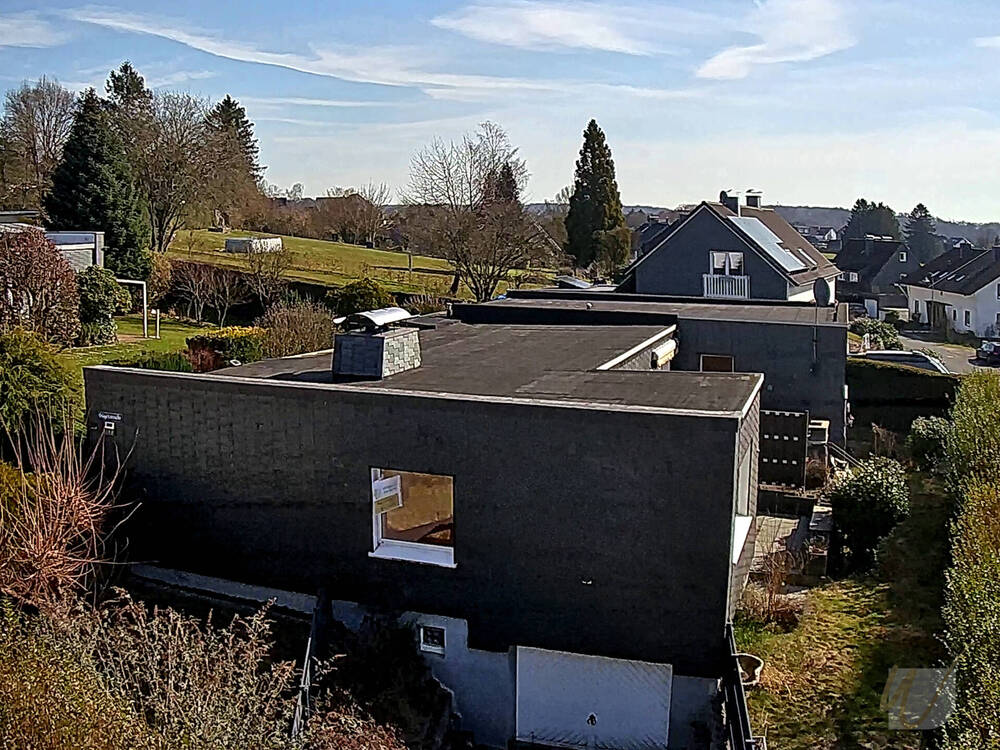 1 - Haus 1 Straßenansicht - 2