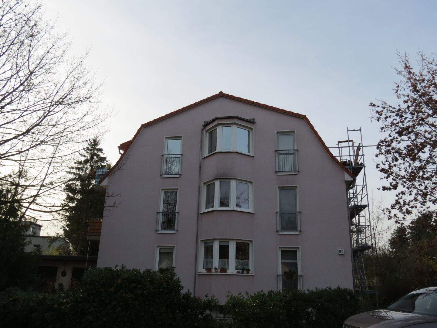 Thumbnail-Erstebezug nach kompletter Renovierung