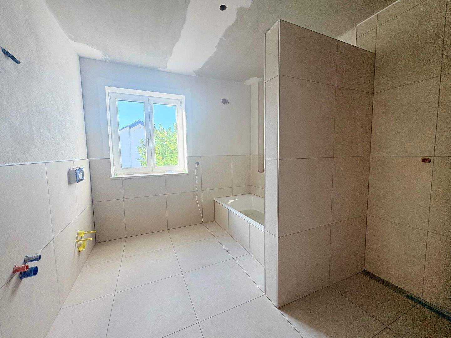 Thumbnail-Helle 3-Zimmer-Wohnung im Erdgeschoss mit großzügigem Garten