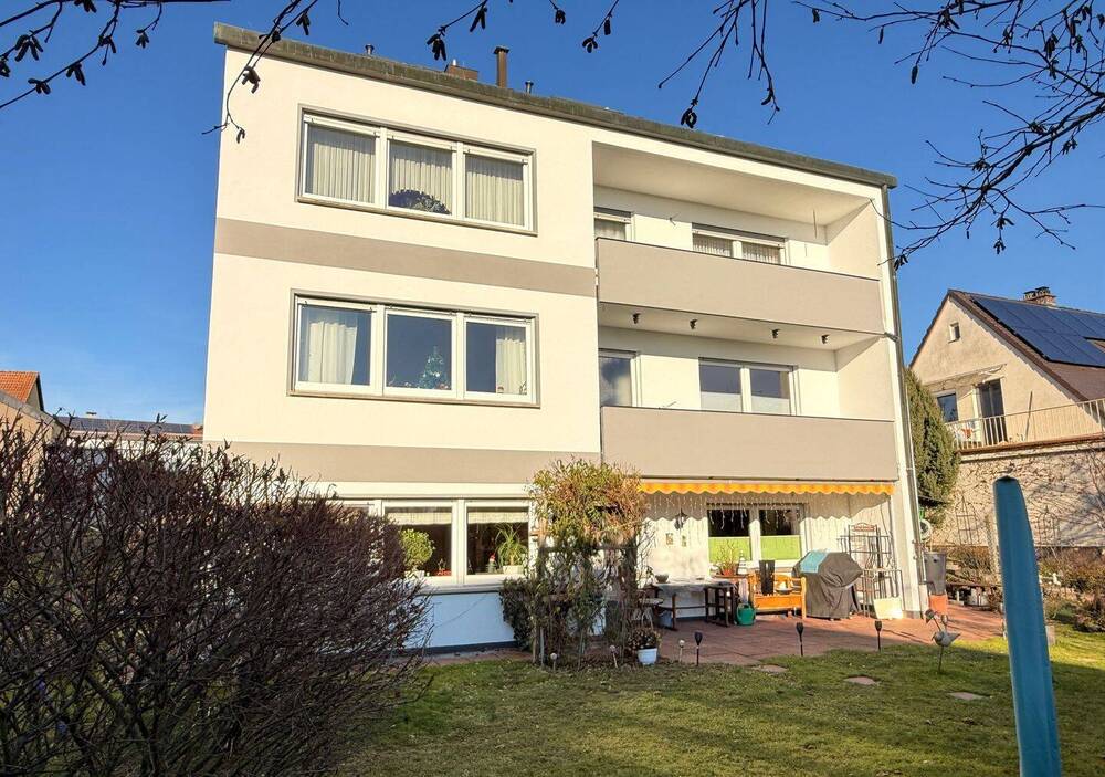 Thumbnail-** Gepflegtes Mehrfamilienhaus in absolut ruhiger Wohnlage **