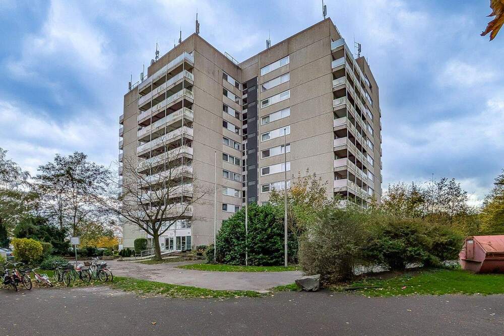 Thumbnail-5,5 Zimmer - Balkon - Aufzug - Stellplatz - vermietet