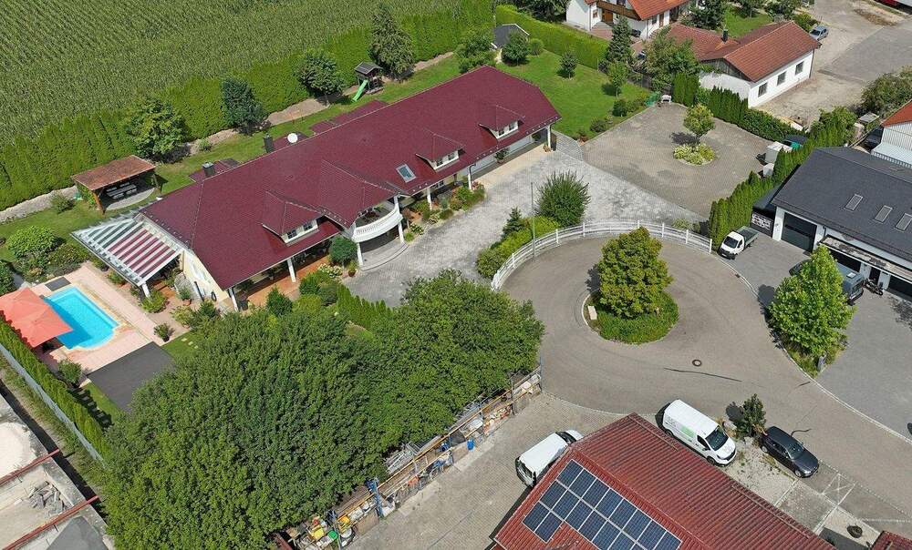 Thumbnail-Gewerblich nutzbares Anwesen m. Ausbaupotential f. Halle samt interessanten Gewerbesteuerhebesatz