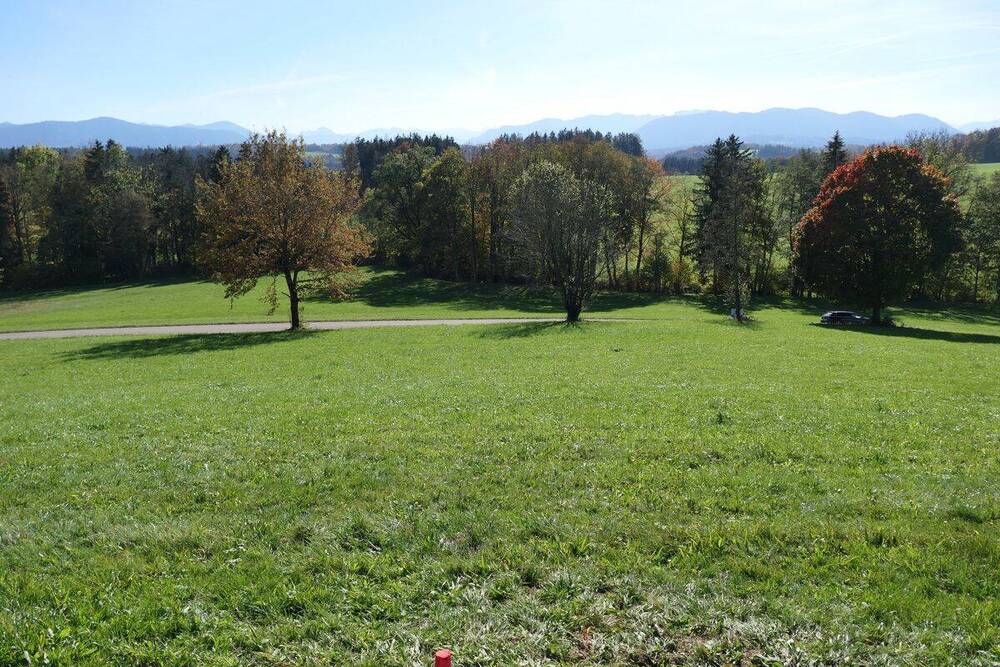 Thumbnail-Grundstück mit Weitblick (kein Baugrundstück)