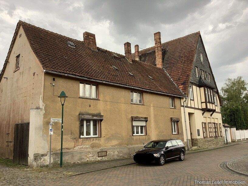 Thumbnail-Sanierungsbedürftiges MFH mit Potential