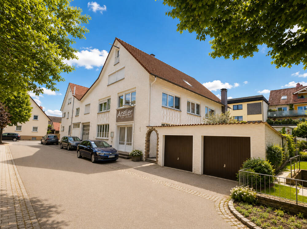Thumbnail-GLOBAL INVEST SINSHEIM | Mehrfamilienhaus mit 3 Wohnungen und Gewerbehallen im Zentrum von Lauffen