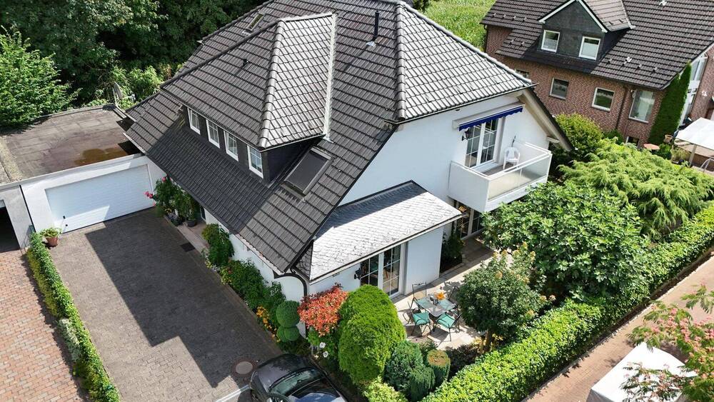 Thumbnail-Zeitlose Eleganz in Gladbeck - Einfamilienhaus mit zwei Einheiten