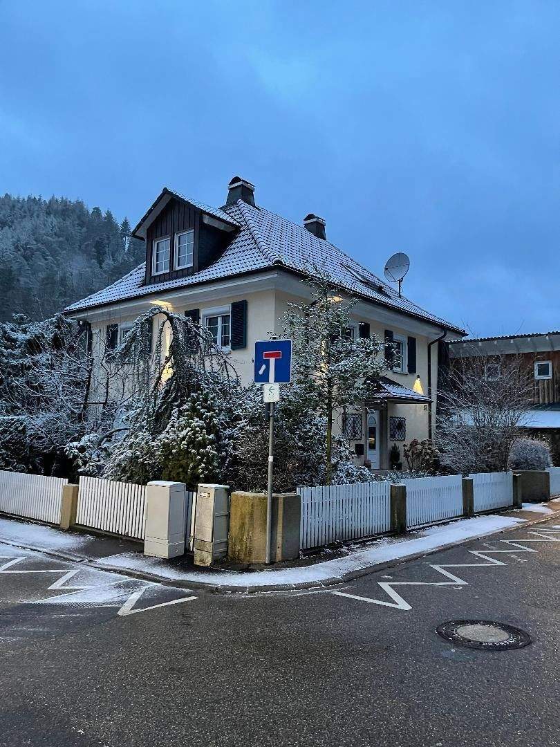 Thumbnail-Freistehendes Einfamilienhaus, Altbauvila