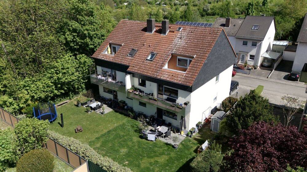 Thumbnail-Solides, gepflegtes Sechsparteienhaus mit sieben Stellplätzen in beliebter Lage