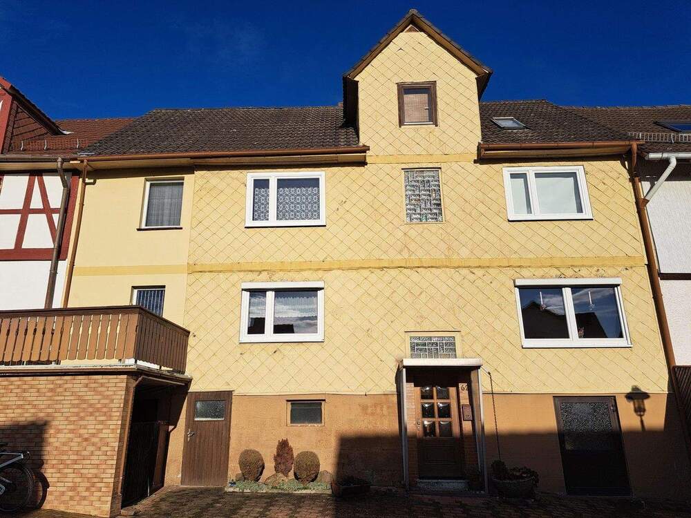 Thumbnail-Gepflegtes Einfamilienhaus mit Garten und Gartenhaus