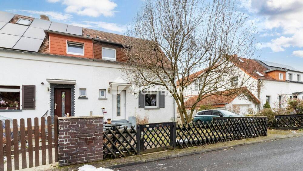 Thumbnail-Top gepflegte Doppelhaushälfte mit Garten und Terrasse in ruhiger Lage von Frankfurt Fechenheim