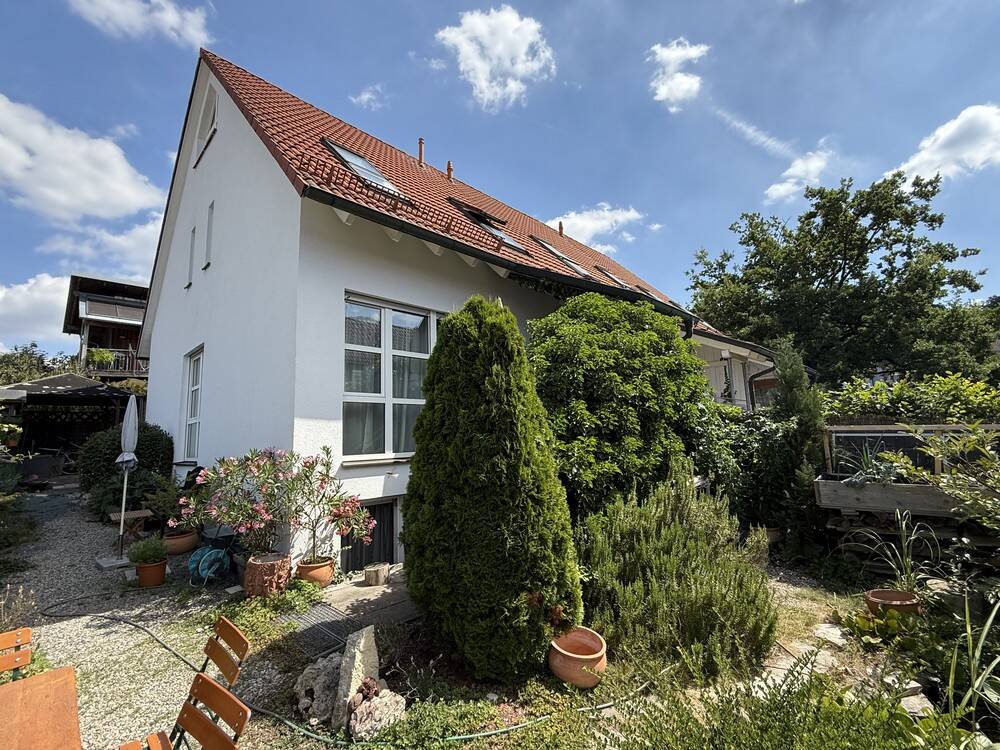 Thumbnail-GASBRENNWERTTHERME NEU - Reiheneckhaus mit Garten und Stellplatz