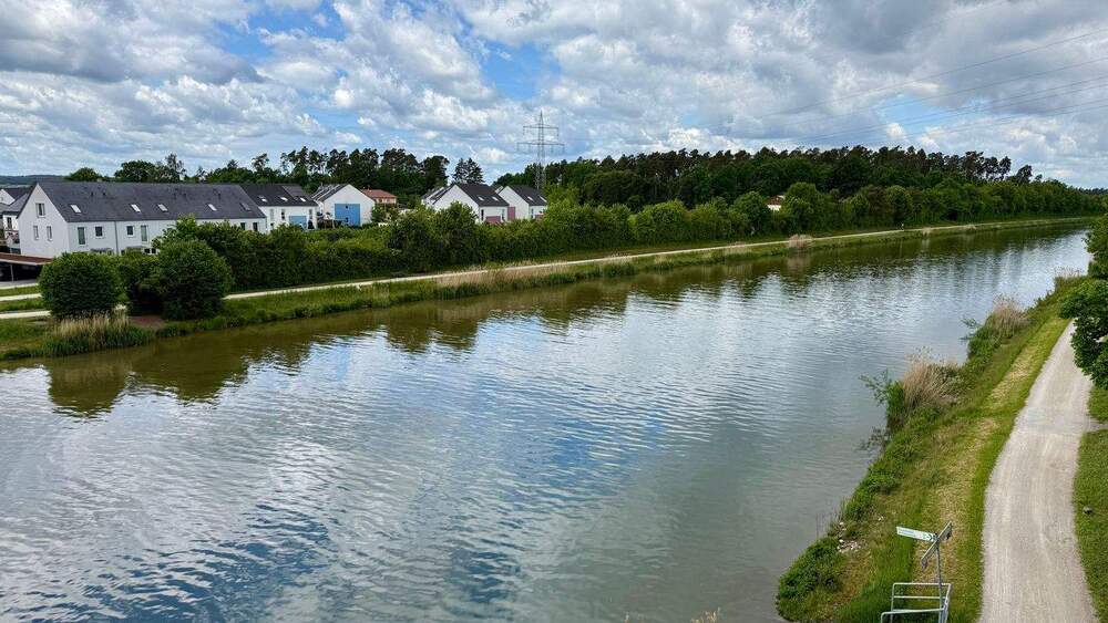 Thumbnail-Stadt, Land, Fluss | Haus-Gefühl in Nürnberg-Katzwang - modernes Reiheneckhaus