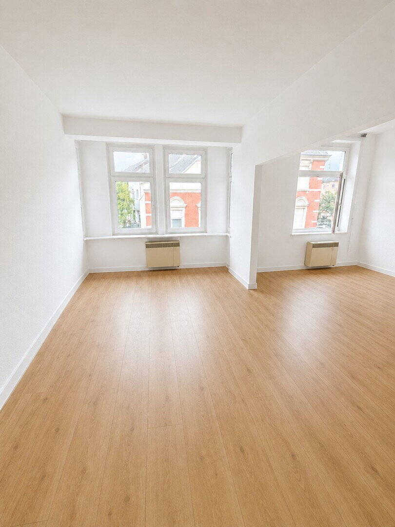 Thumbnail-Renovierte 3,5 Zimmer-Wohnung mit zwei Bädern und zwei Balkonen - ab sofort verfügbar
