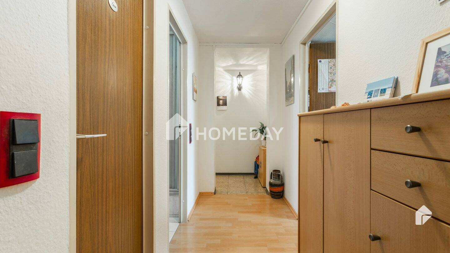 Thumbnail-Ruhige Lage! DG-Wohnung mit 4 Zimmern, EBK und Keller