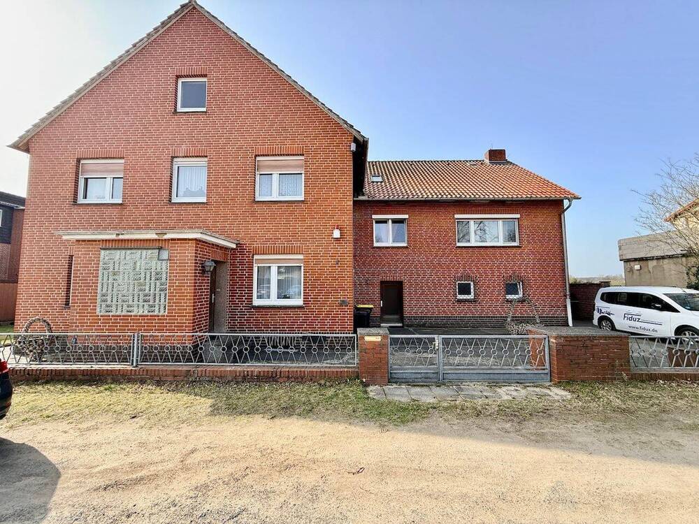 Thumbnail-Leben an der Leine - Charmantes Zweifamilienhaus mit Wintergarten