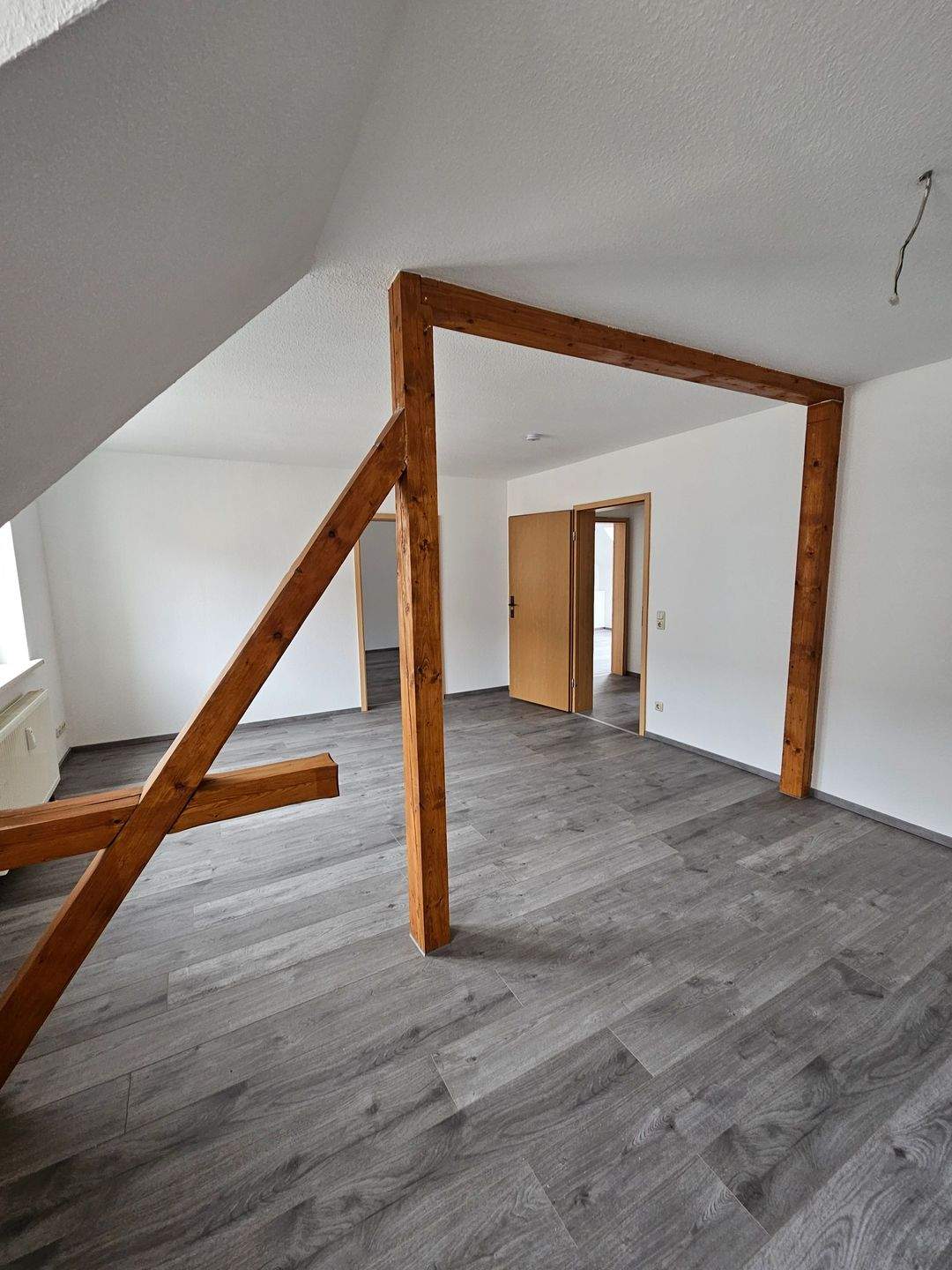 Thumbnail-2 Raum- Dachgeschoss- Wohnung