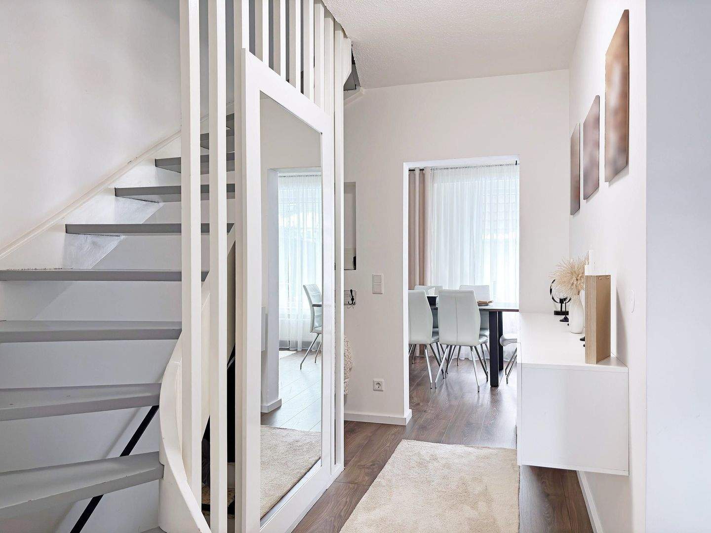 Thumbnail-Modernisiertes Reihenmittelhaus mit zeitgemäßem Wohnkomfort in ruhiger, gewachsener Lage