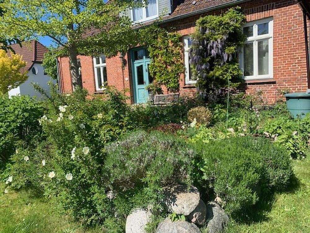 Thumbnail-Kapitänshaus in Ostseenähe mit Baulandoption