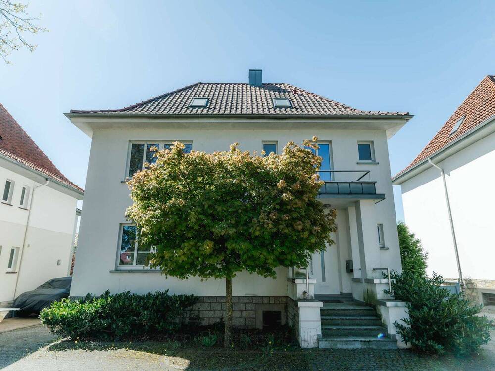 Thumbnail-Stilvolle Architektur trifft großzügiges Wohnen - Modernisiertes Wohnhaus in Warburg