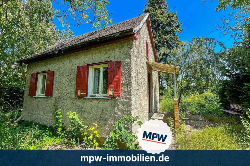 Thumbnail-Wassergrundstück! Idyllisches Anwesen direkt am Haussee