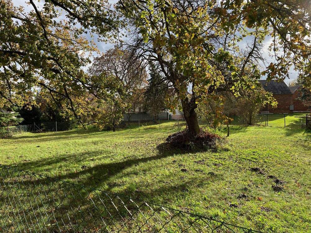 Thumbnail-Raum für Ideen: Baugrundstück mit Südausrichtung in Kolkwitz