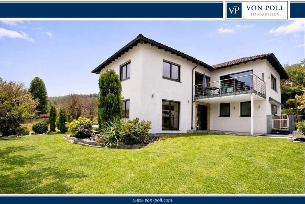 Thumbnail-Solides Einfamilienhaus in ruhiger Lage mit traumhaftem Blick