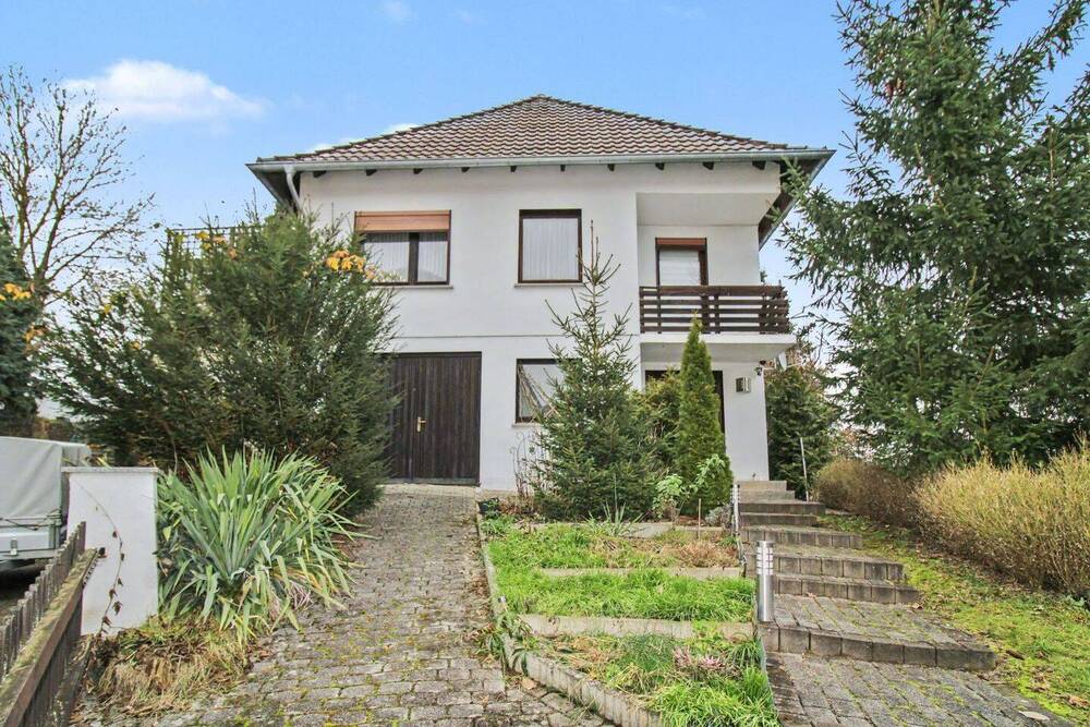 Thumbnail-Großzügiges Einfamilienhaus mit vielseitigem Nutzungspotenzial in Hattorf am Harz