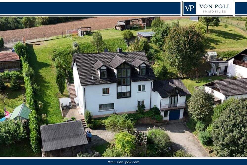 Thumbnail-Großzügiges Einfamilienhaus mit Charme