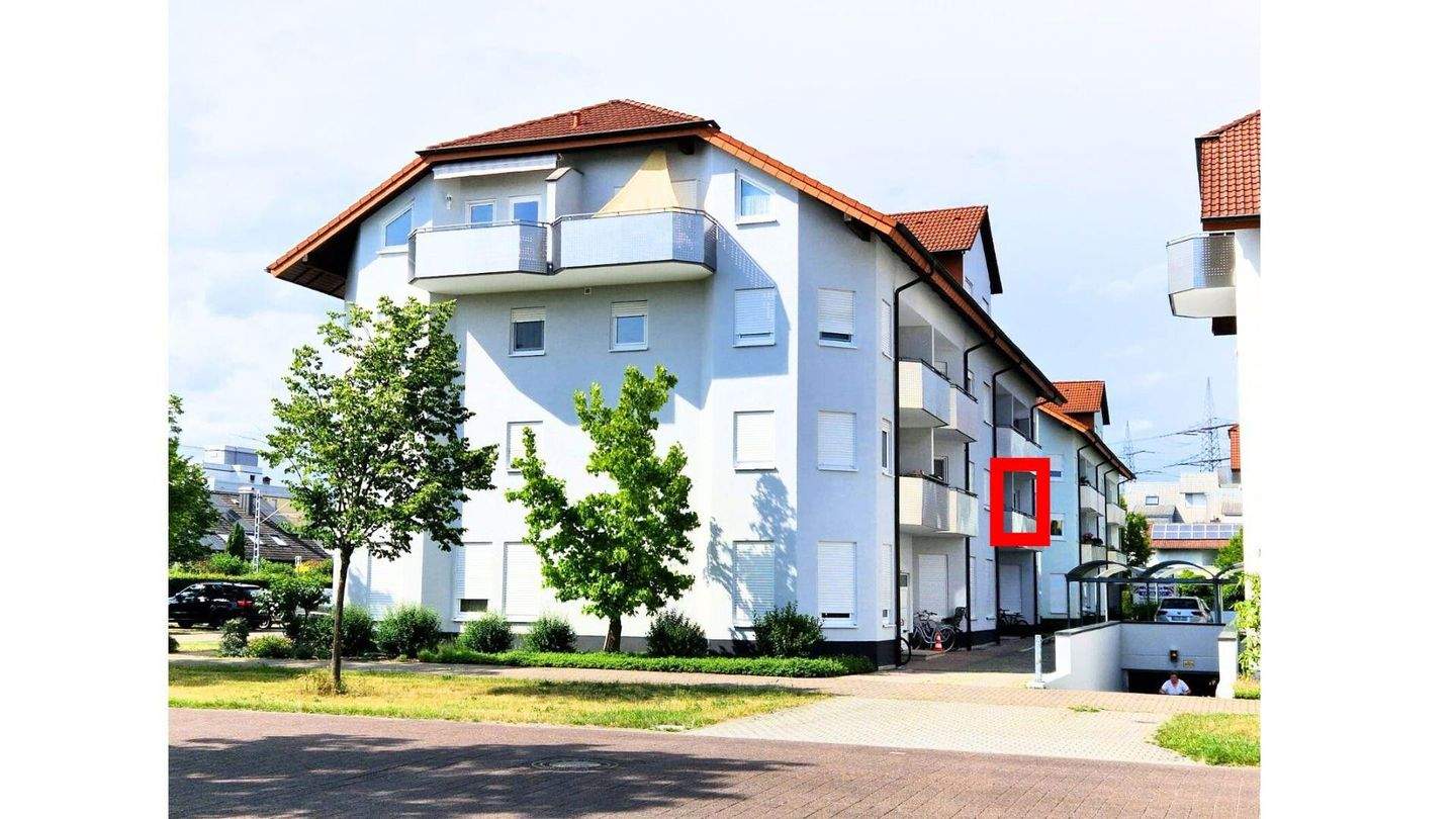 Thumbnail-EBK, Balkon & Stellplatz - 1 Min zur S-Bahn - Sanierung bezahlt - Beste WEG in Eggenstein