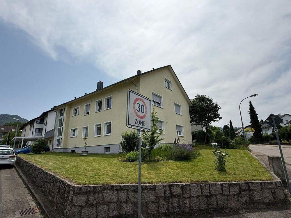Thumbnail-4-Zimmerwohnung mit Terrasse, großem Garten und EBK o. Makler!!!