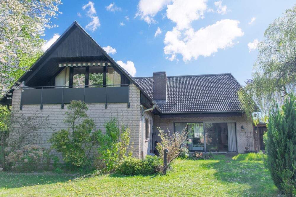 Thumbnail-Investitionsstarke Gelegenheit: 3-Familienhaus in grüner Umgebung