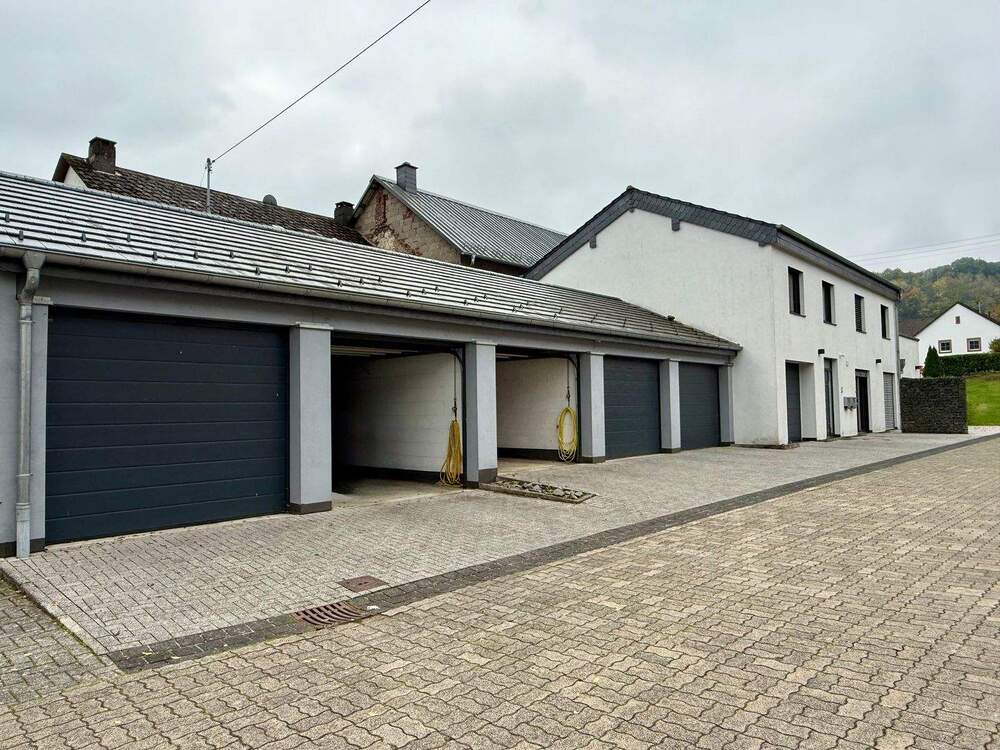 Thumbnail-Vielseitiges Wohn- und Hofensemble mit großem Grundstück, Garagenhof und Werkstatt