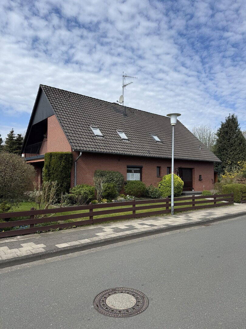 Thumbnail-Großes Haus Ein-Familienhaus Einliegerwohnung Freistehend