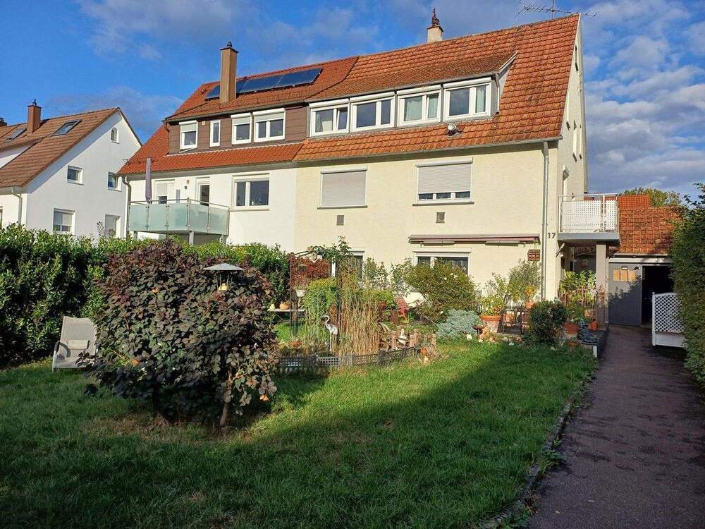 Thumbnail-Mehrgenerationenhaus mit großem Garten in Stuttgart-Weilimdorf - sanierungsbedürftig