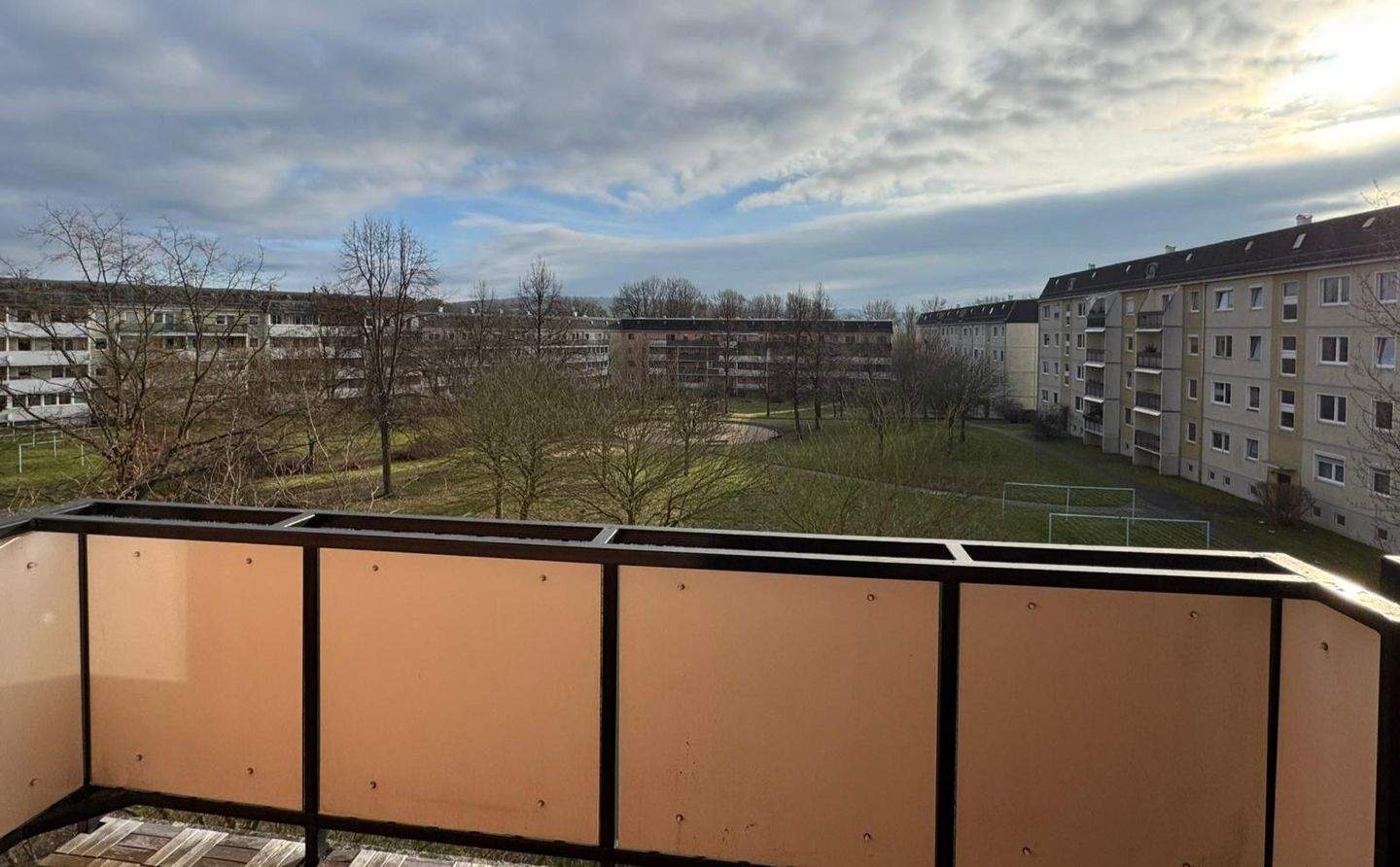 Thumbnail-3-Raumwohnung im Grünen und mit Einbauküche