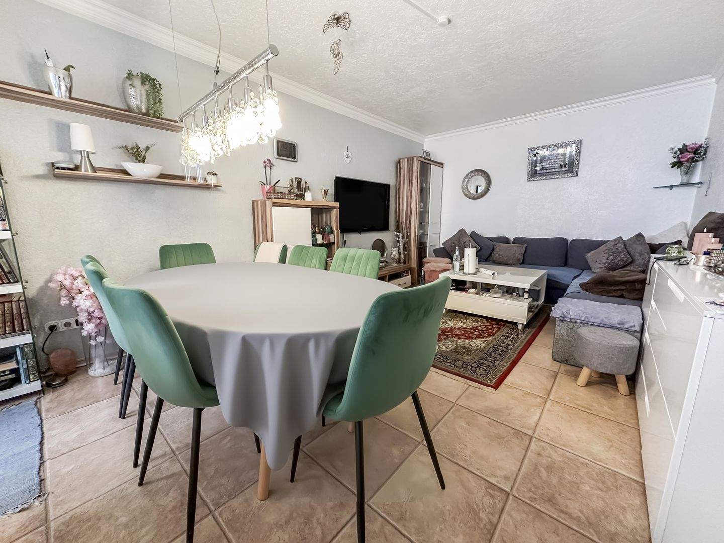 Thumbnail-Barrierearme und gut geschnittene Erdgeschosswohnung mit Stellplatz