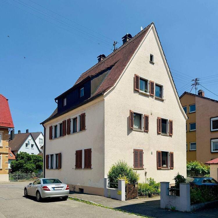 Thumbnail-Dreifamilienhaus in begehrter Wohnlage von Friedrichshafen Stadtteil Hofen
