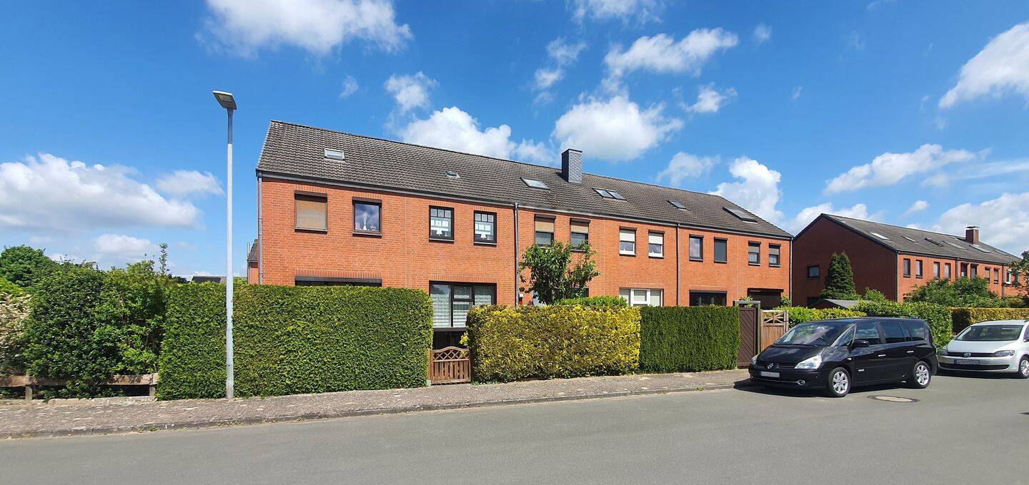 Thumbnail-Gepflegtes Reihenhaus mit 142m² Wohn-Nutzfläche in Weyhe-Lahausen