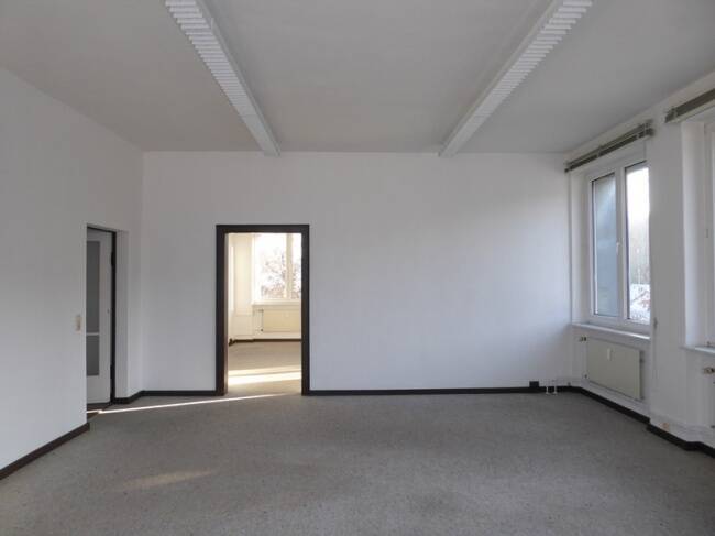 Thumbnail-Verwirklichen Sie Ihre Geschäftsideen auf ca. 262 m² in DresdenCossebaude!