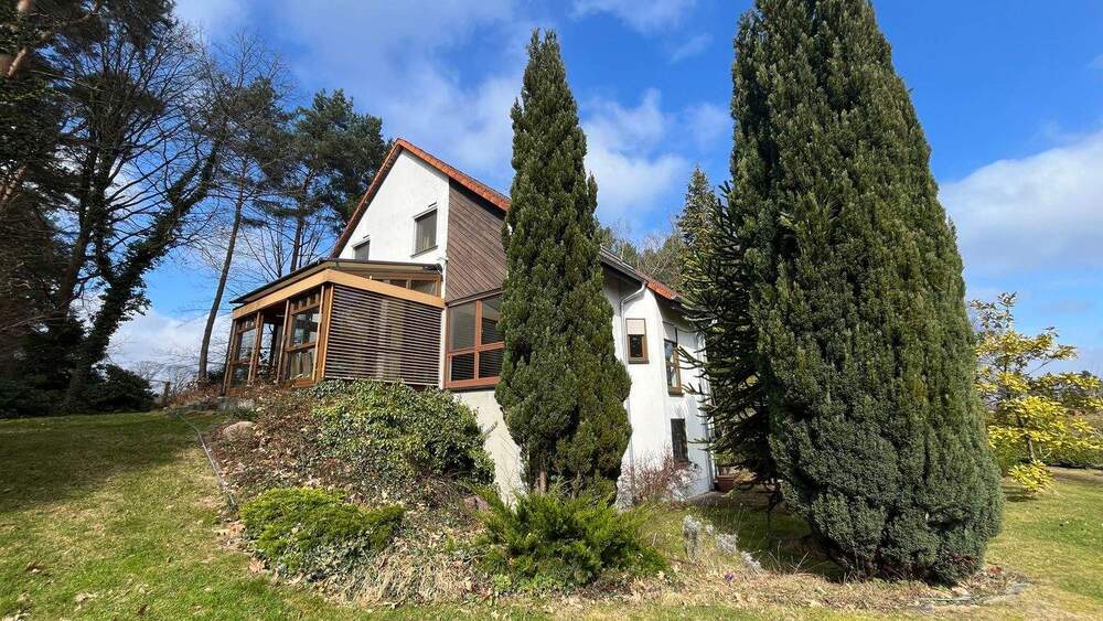 Thumbnail-Einfamilienhaus mit Einliegerwohnung